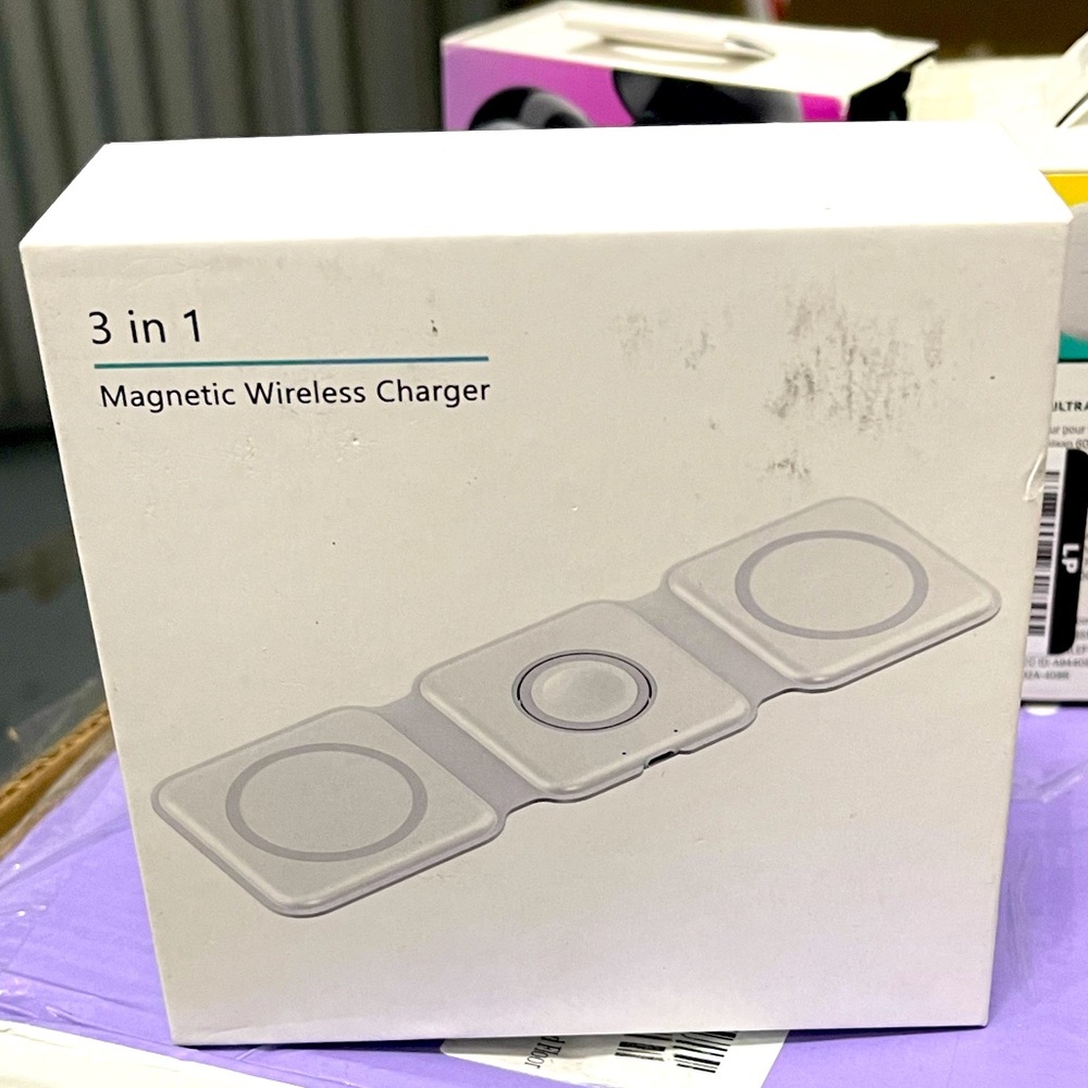 3-in-1 wireless charger